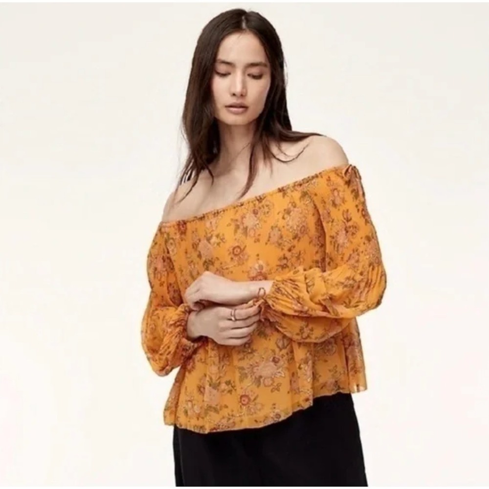 Aritizia Wilfred Talence Off Shoulder Peasant Blouse in Mustard Yellow Size‎ M